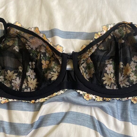 Savage X Fenty NWT 42D floral bra - Picture 7 of 7